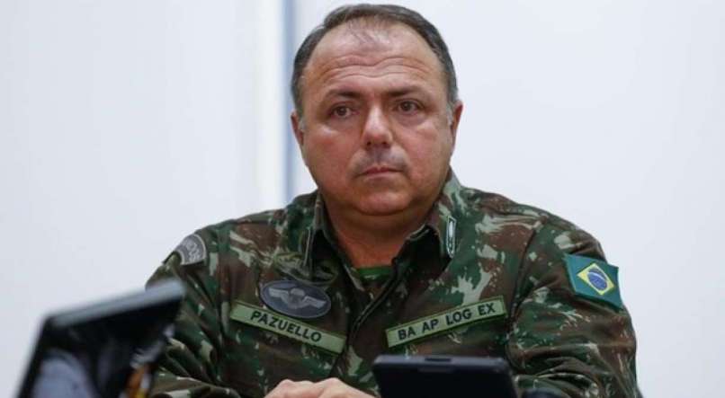 General Eduardo Pazuello assume  Ministério da Saúde