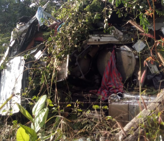 Homem morre em colisão de carretas em Monte Alegre