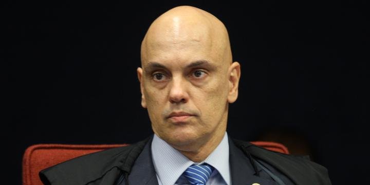 Alexandre de Moraes manda governo divulgar dados completos do coronavírus