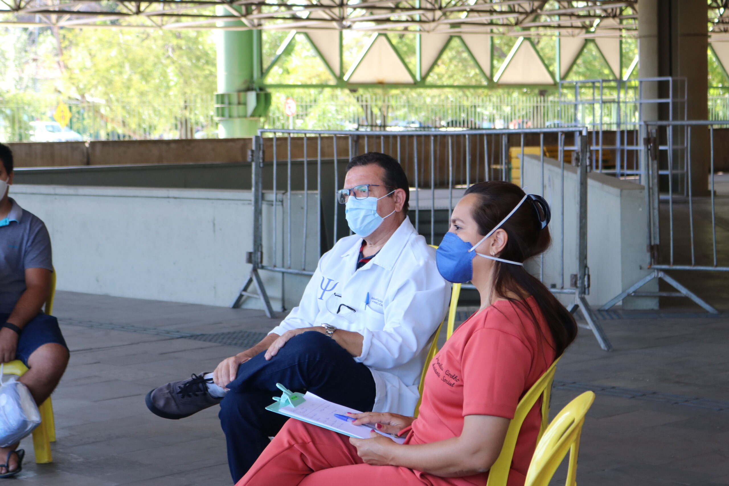 Hospital de Campanha realiza grupo de apoio com familiares de pacientes