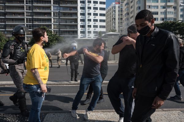 Governo de SP proíbe manifestações de grupos opostos no mesmo dia