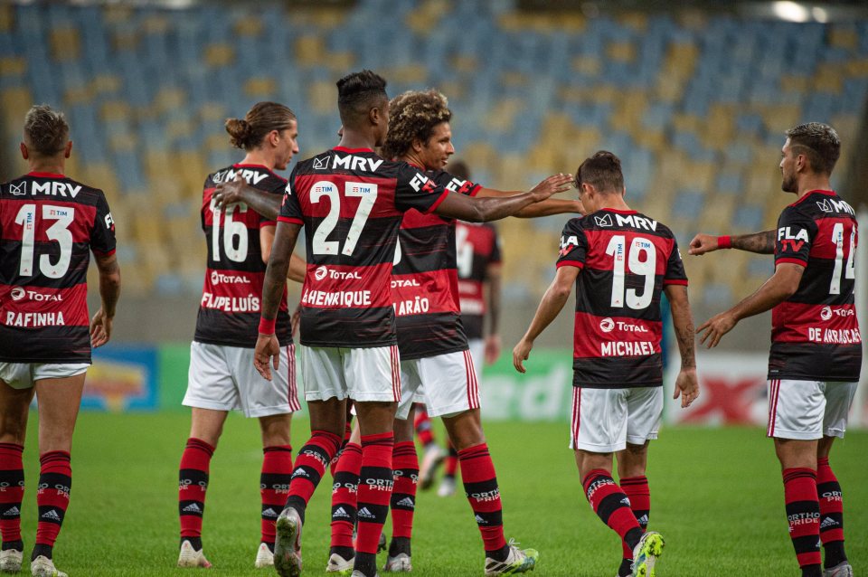 Flamengo e Botafogo avançam às semifinais da Taça Rio