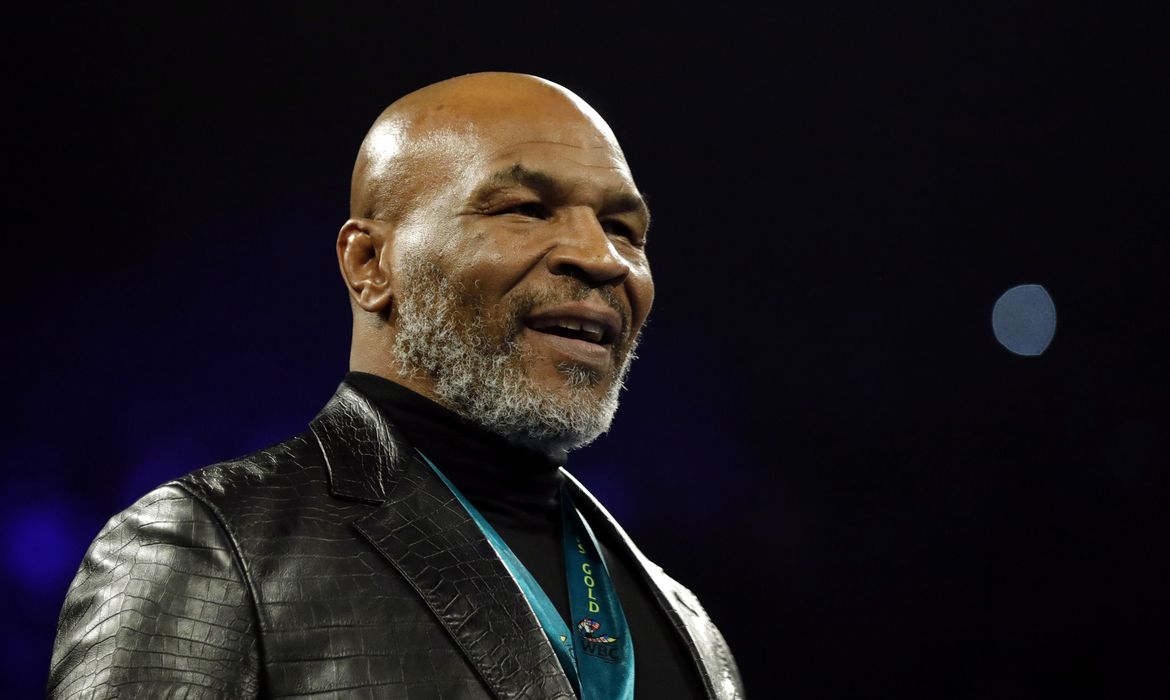 Mike Tyson retorna aos ringues para luta de exibição