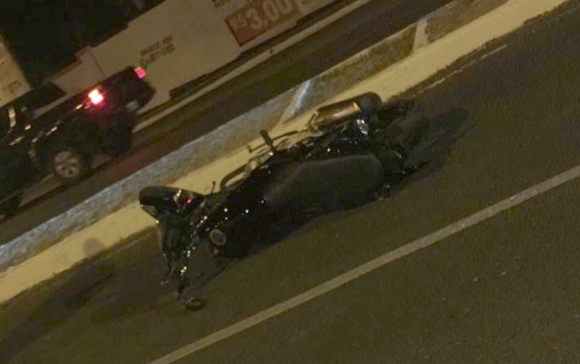 Motociclista morre ao colidir com árvore na Avenida Dom Severino