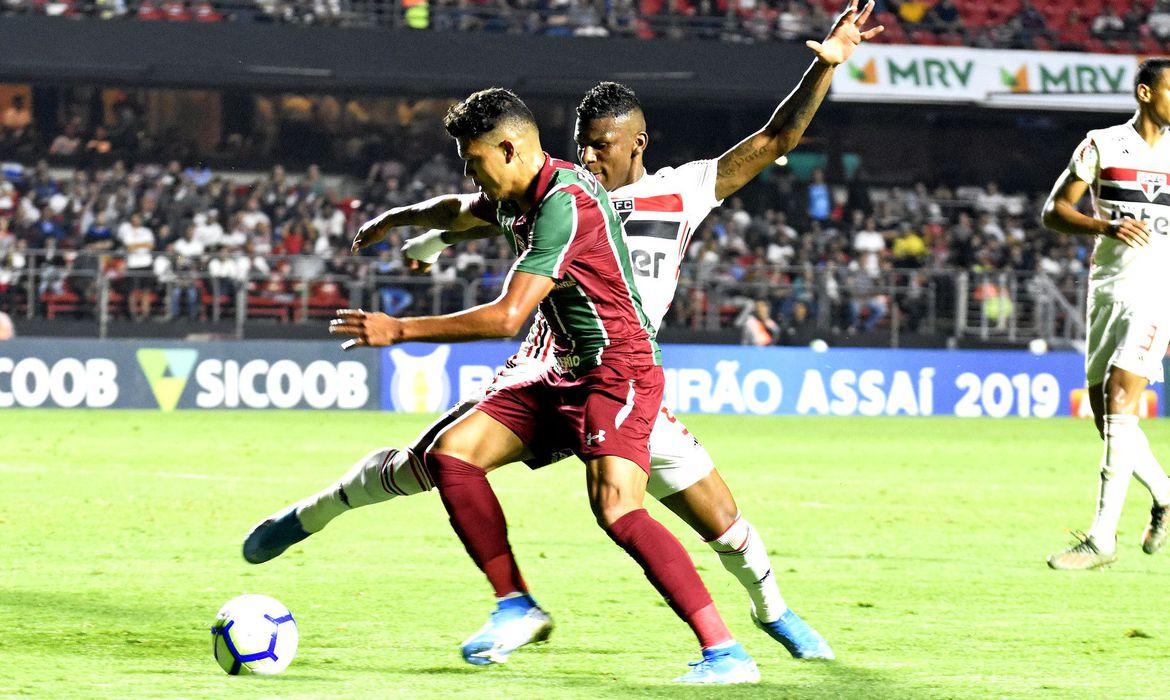 Fluminense e São Paulo se enfrentam no Morumbi neste domingo (06)