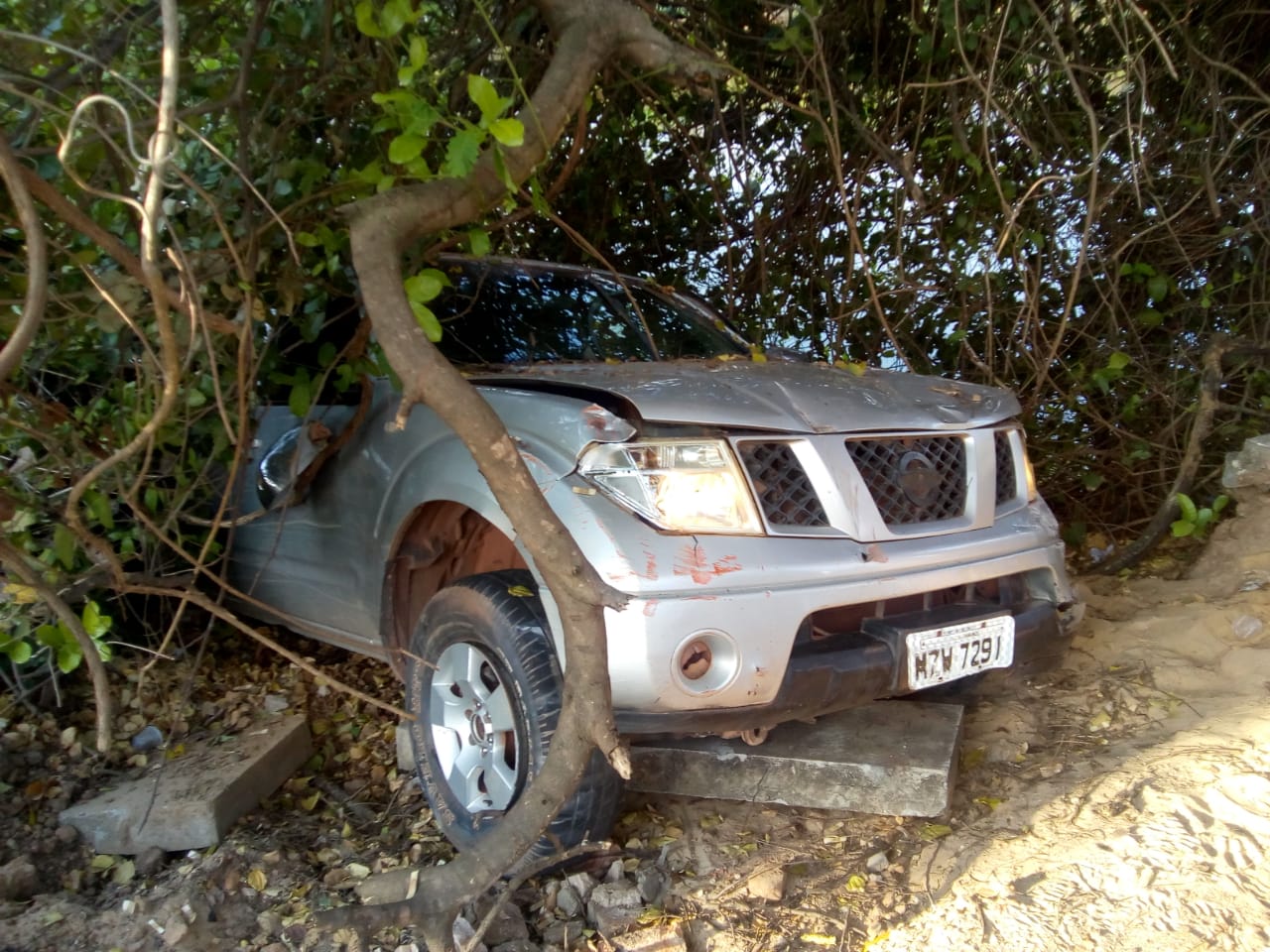 Mulher é presa em Teresina com caminhonete roubada de Timon