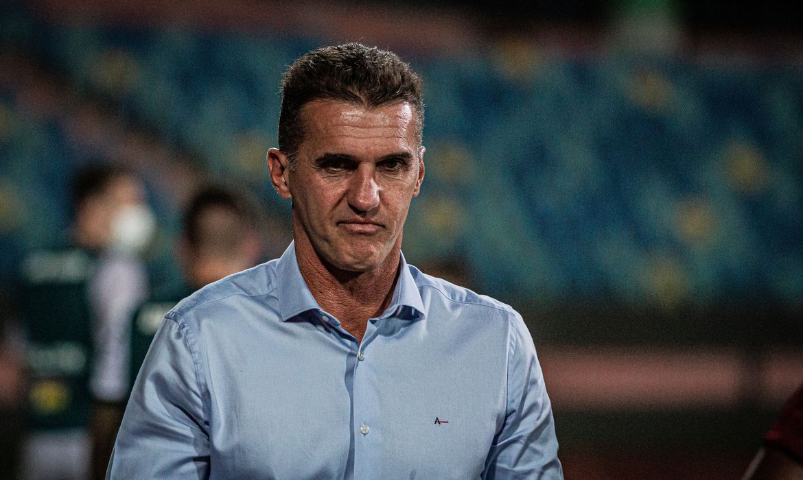 Vagner Mancini é anunciado novo técnico do Corinthians