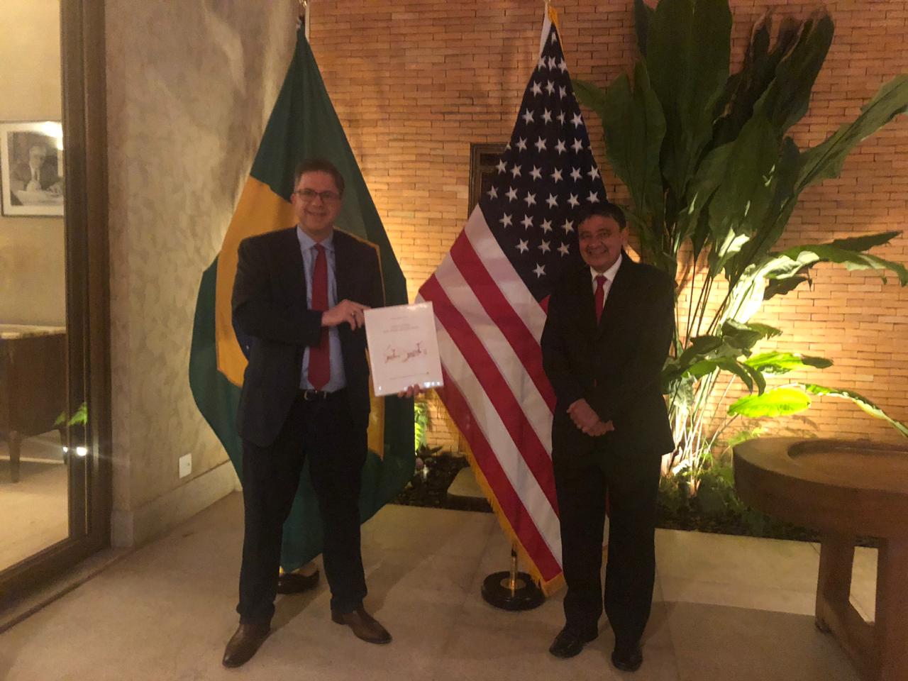Wellington Dias fecha parceria com EUA para exploração de níquel no Piauí