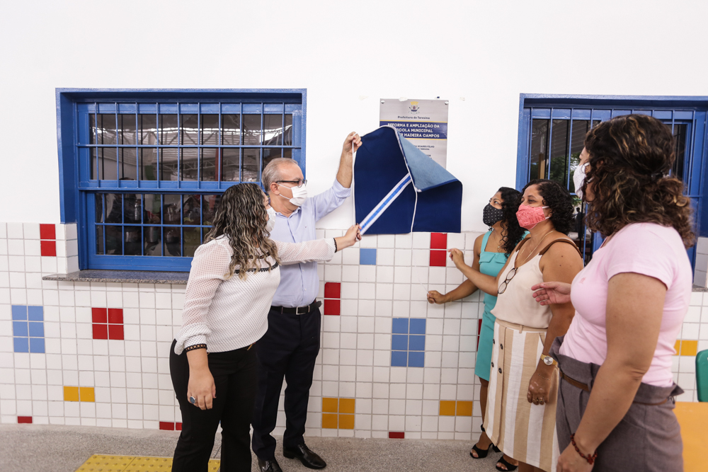 Firmino Filho inaugura obras de educação na zona Norte de Teresina