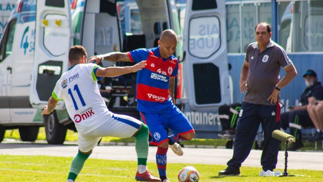 Altos e Marcílio Dias empatam em 1 a 1 no estádio Hercílio Luz